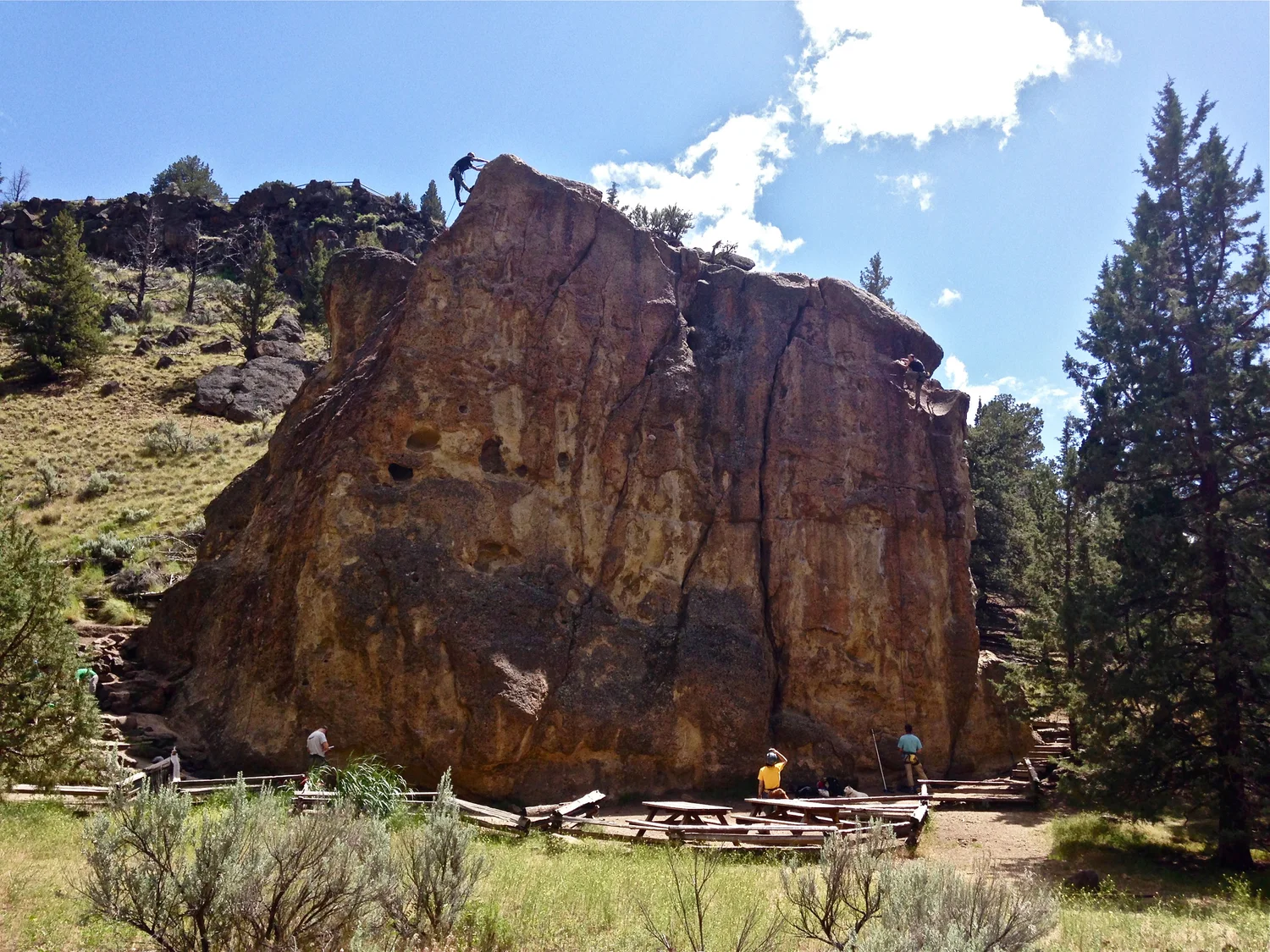 Rope-de-Dope  SmithRock.com | Smith Rock State Park Guide | Smith Rock  State Park Oregon