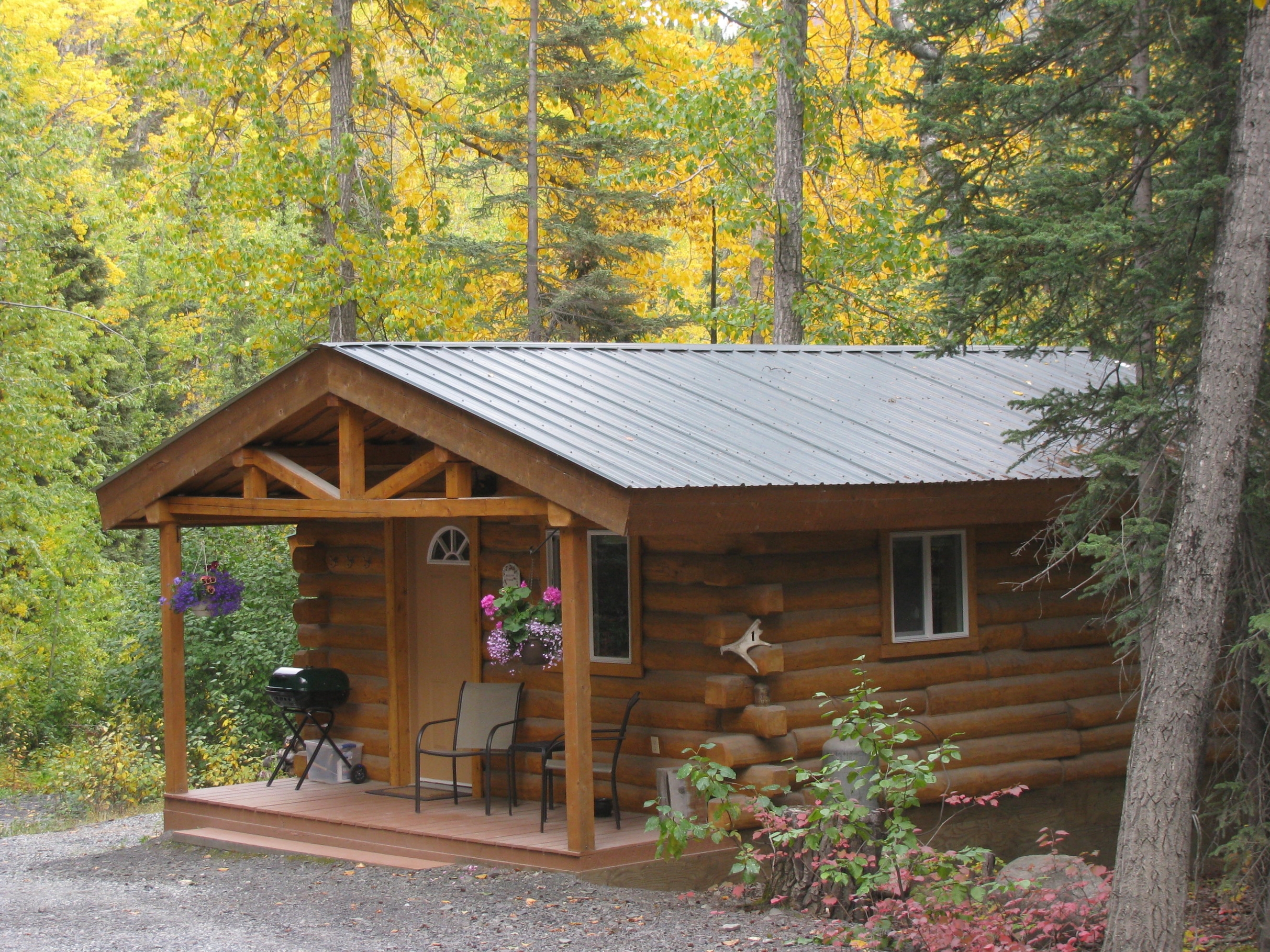 Homestead Guest Cabins Spruce Ridge Cabin