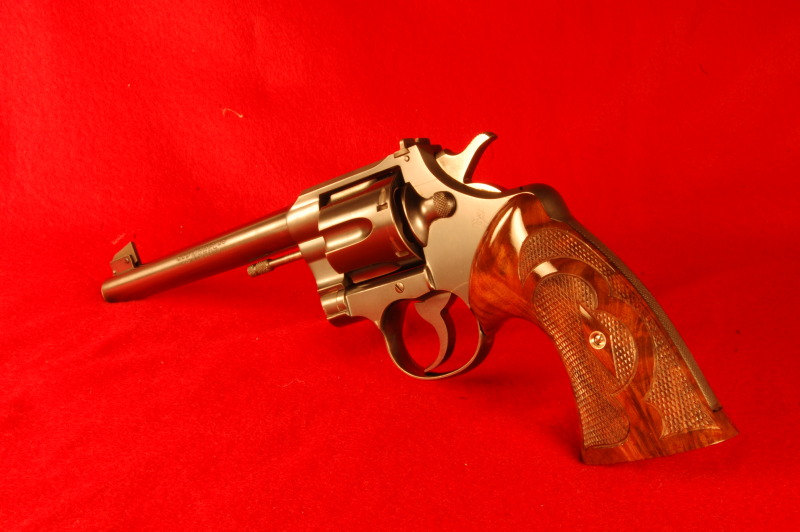 colt+officers+model+match+wearing+ropers+in+exhibition+black+walnut.jpg