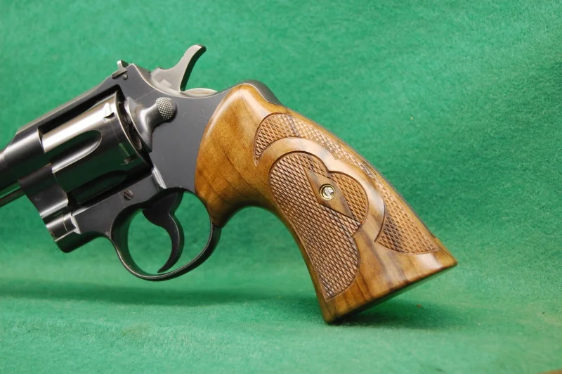 colt+omm+roper+style+in+english+walnut.jpg