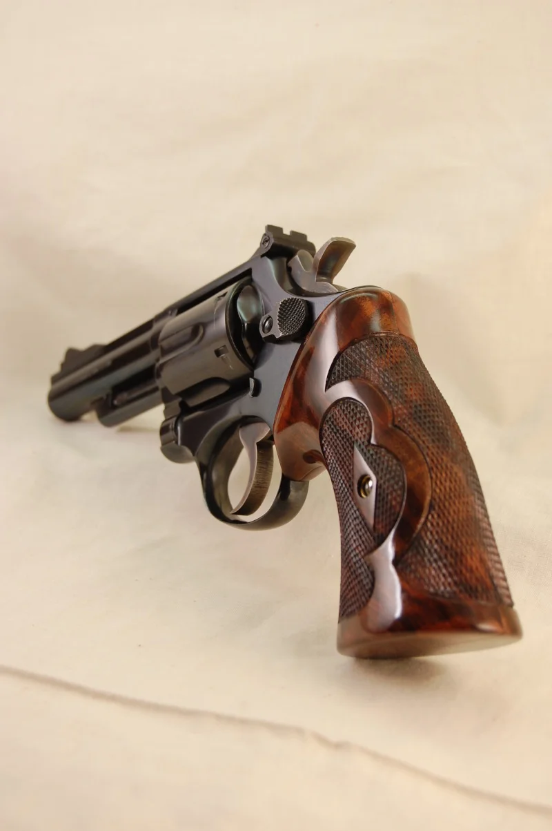 k-frame+roper+wraparound+style+in+black+walnut+2.jpg