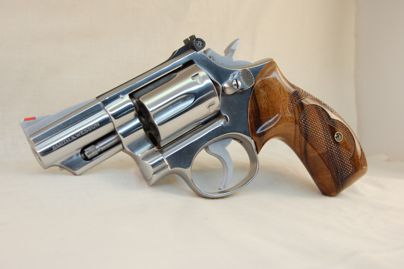 k-frame+round+butt+roper+style+hideout+in+french+walnut.jpg