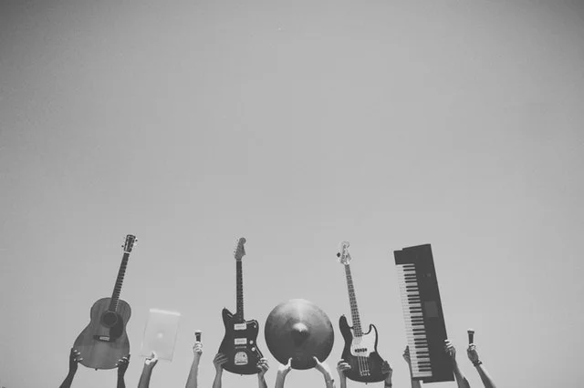 abstract-music-rock-bw.jpg