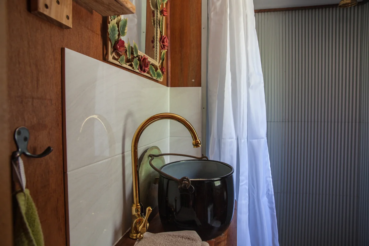 20170505_sanctuary cabin_0010.jpg