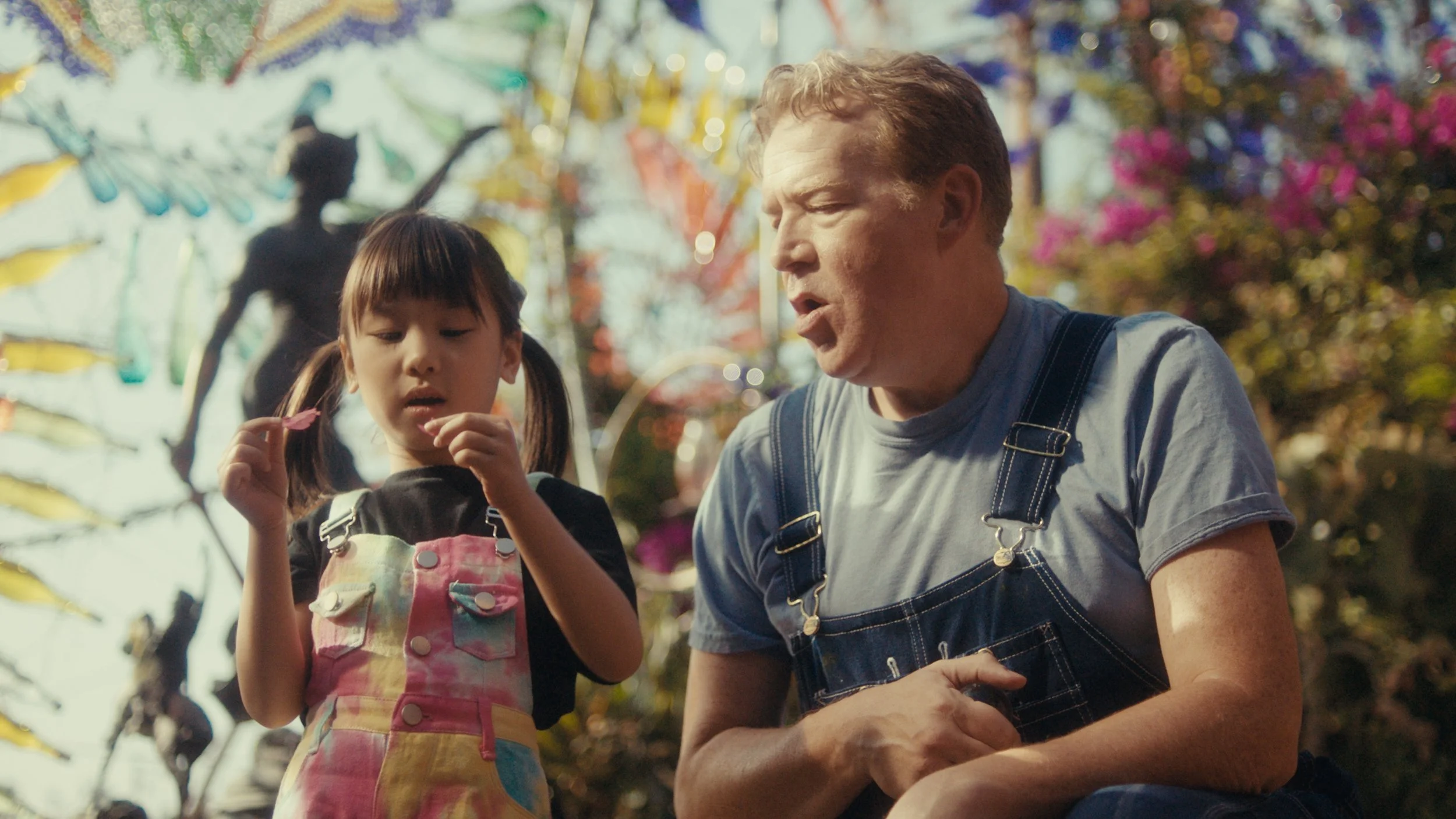 Girl Dad Temp Stills_1.46.1.JPG