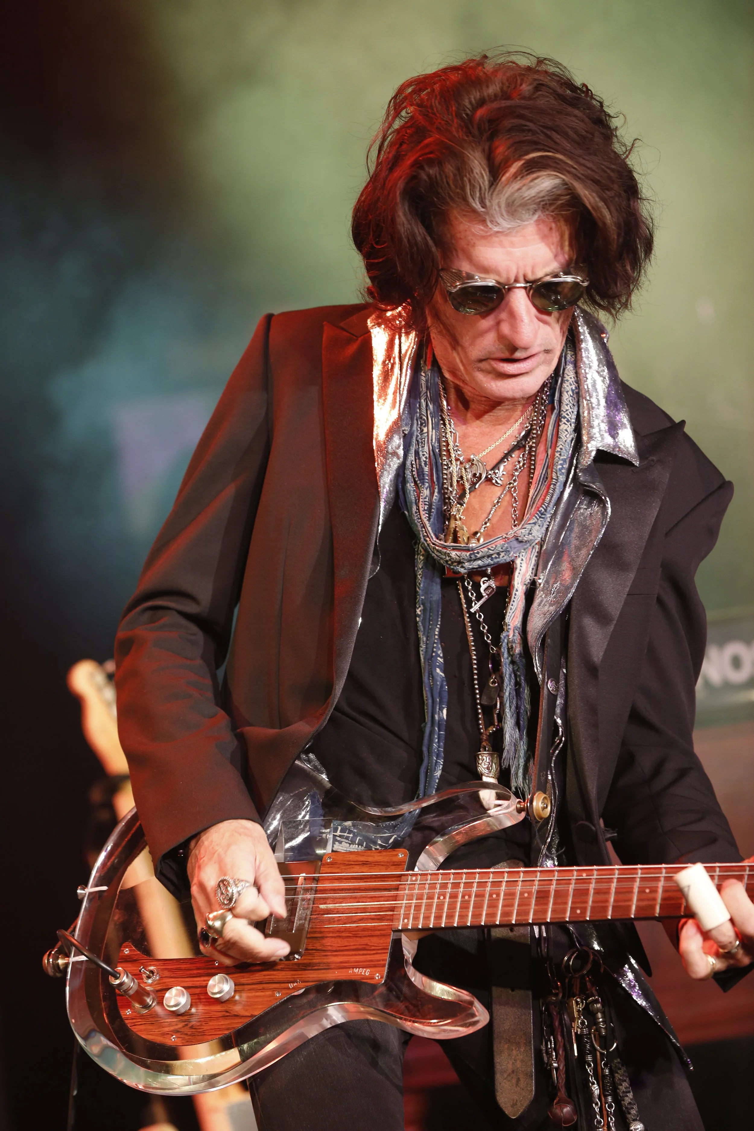 joeperrysolo.JPG