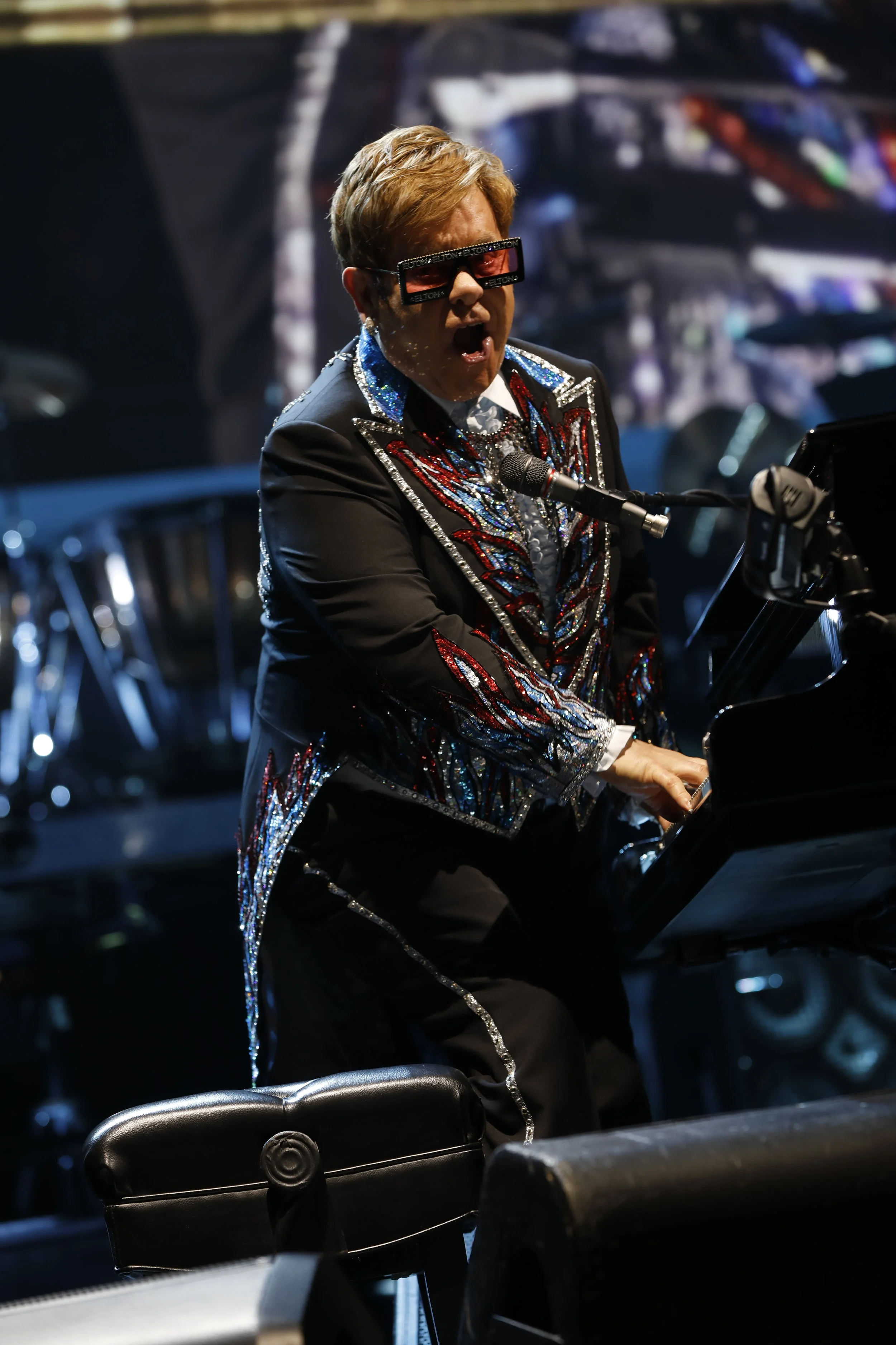 EltonJohn5.JPG