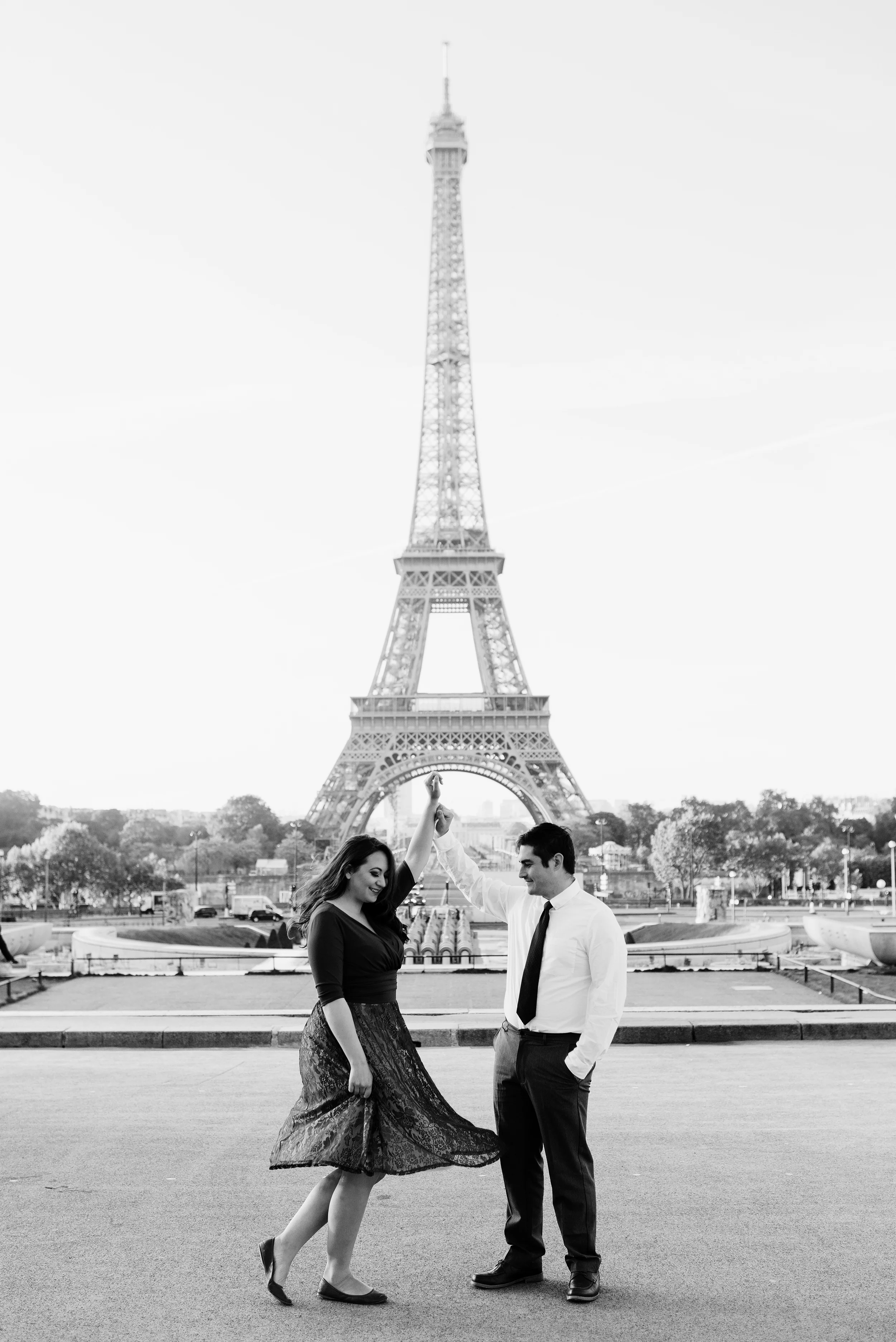 Couple-photoshoot-Anniversary-Paris-Eiffel-Tower-Trocadero050.jpg