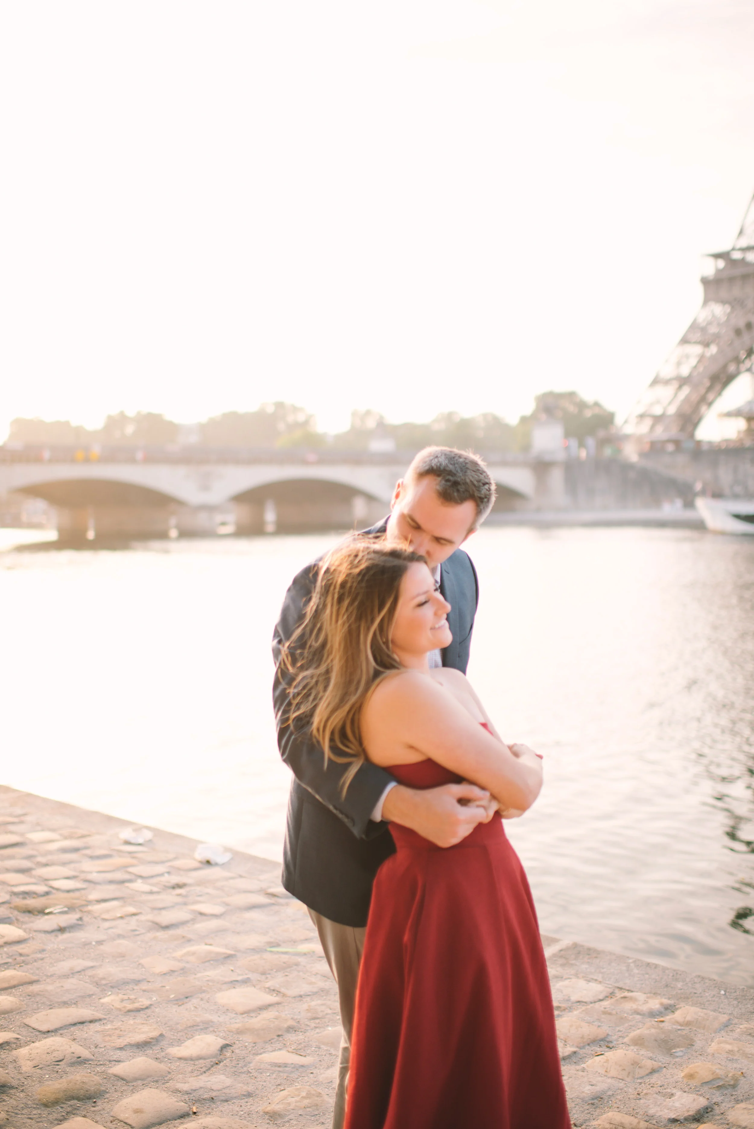 Couple-portrait-session-Paris-EiffelTower-Seine-Cafe088.jpg