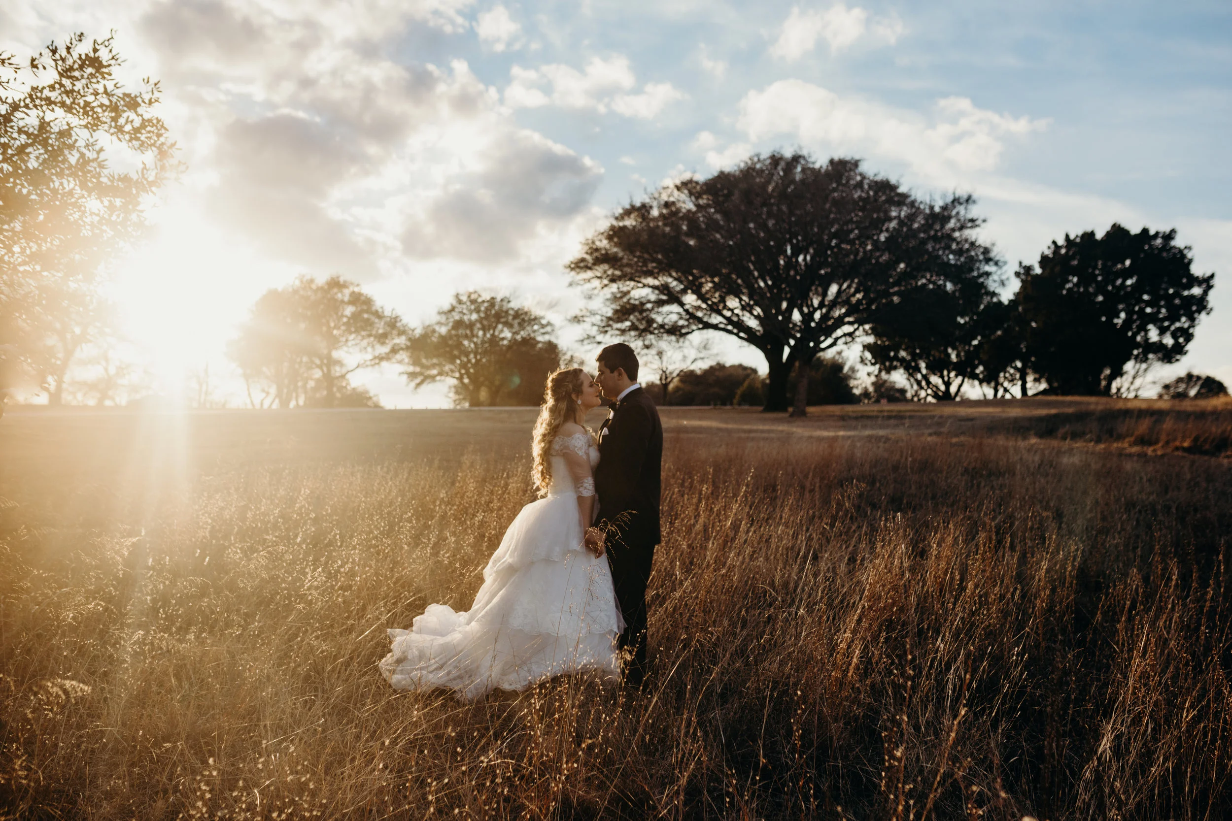 Art Deco-traditional-catholic wedding-carlisle room-dallas-texas-moth and moonlite photography_012.jpg
