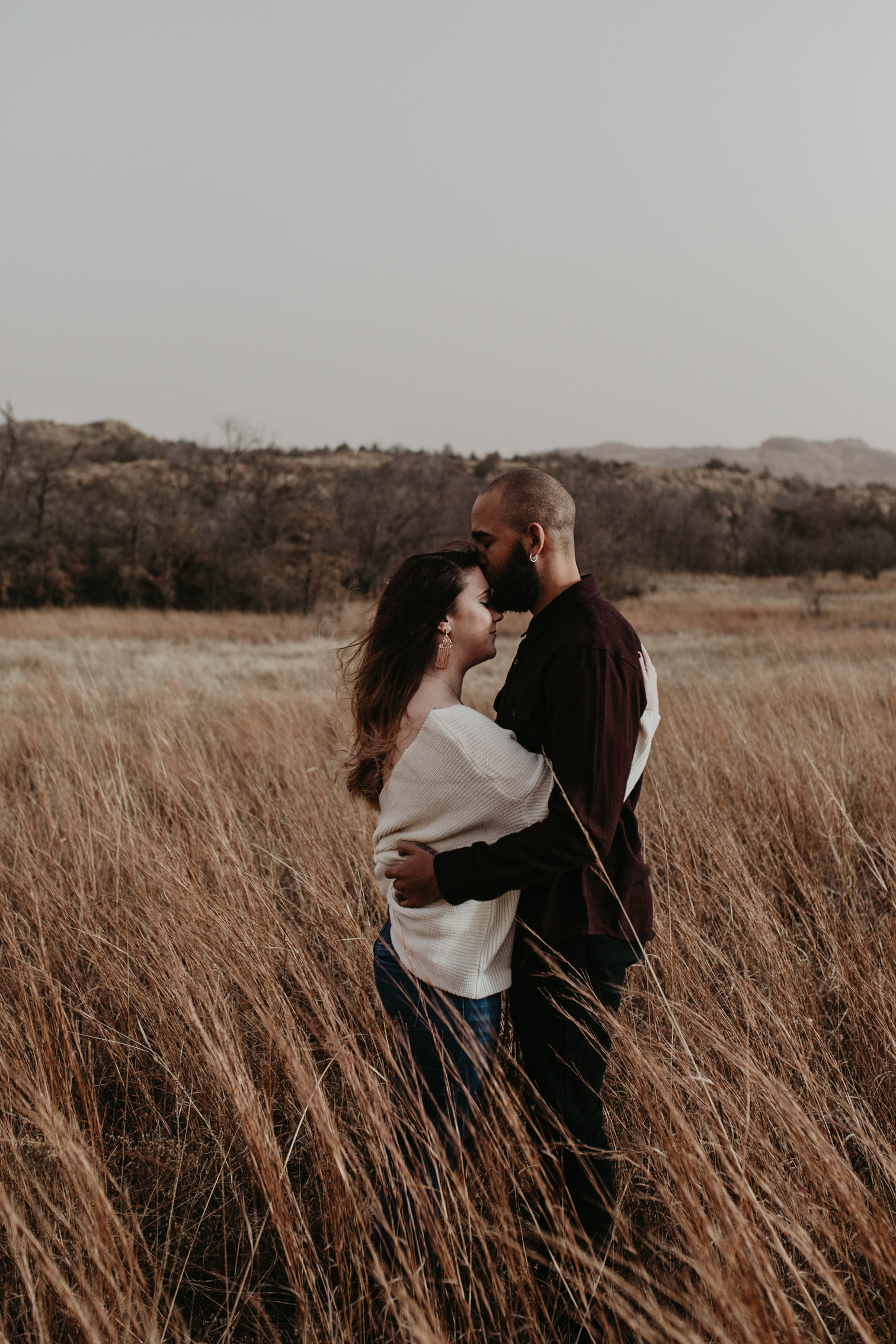 wichita-mountains-adventurous- engagement-session-moth and moonlite photography_012.jpg
