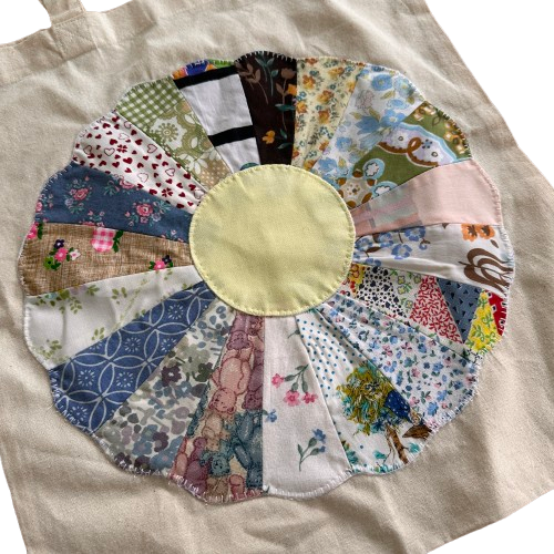 Dresden Plate Tote 2.png
