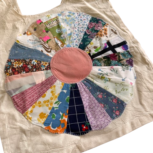 Dresden Plate Tote 2.png