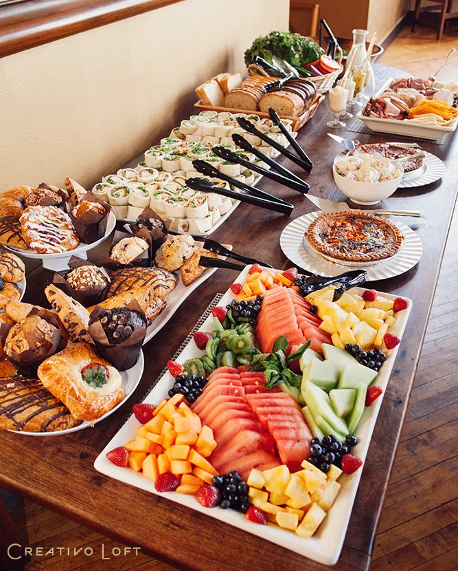 18-Creativo-TinyWedding-Brunch-buffet.jpg