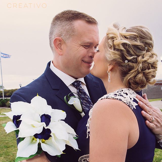 Love found later in life is a special kind of sweet. #chicagoelopement #midlifemarriage #elopement #vowrenewal #secondmarriage #chicagoelopementphotographer #weddingkiss #elopementlove #elopementwedding