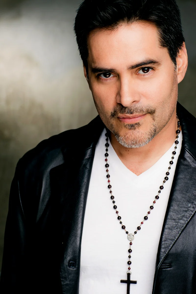 Headshotds_James_DePietro_0074_.jpg
