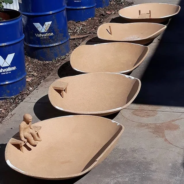 I love clay, but hate ceramics. ..
The difference between the two is one of temperature. These birdbaths we're supposed to be round and perfect, and they were, before going into the kiln. ..
#ceramics #ceramicsculpture #gardensculpture #pottery #aust
