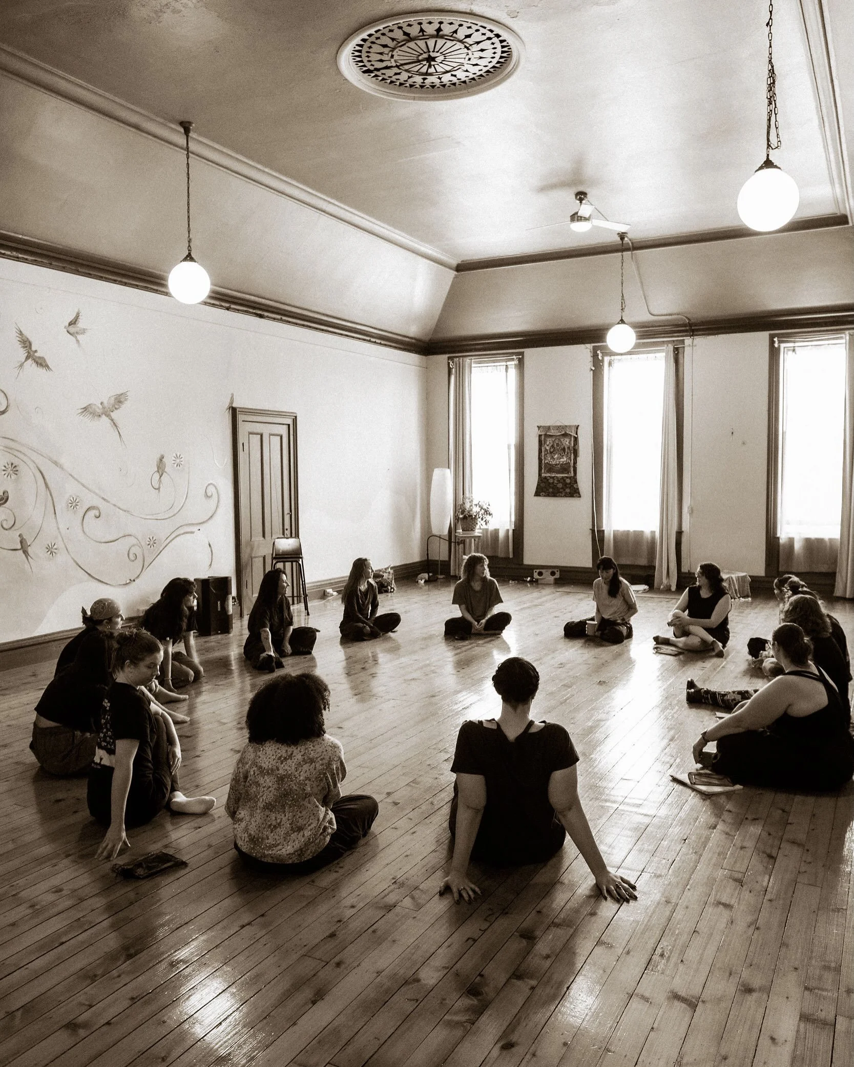 We&rsquo;re still glowing from the workshop weekend, &ldquo;More Than a Wave&rdquo; with @alex__waves. It&rsquo;s quite hard to find words. It was a deeply beautiful time together, exploring waves and the depth of our own movement, guided by Alex. 

