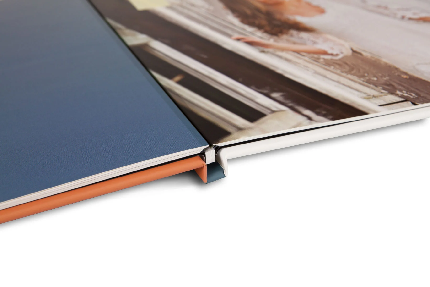 d_large_books_layflat_detail.jpg