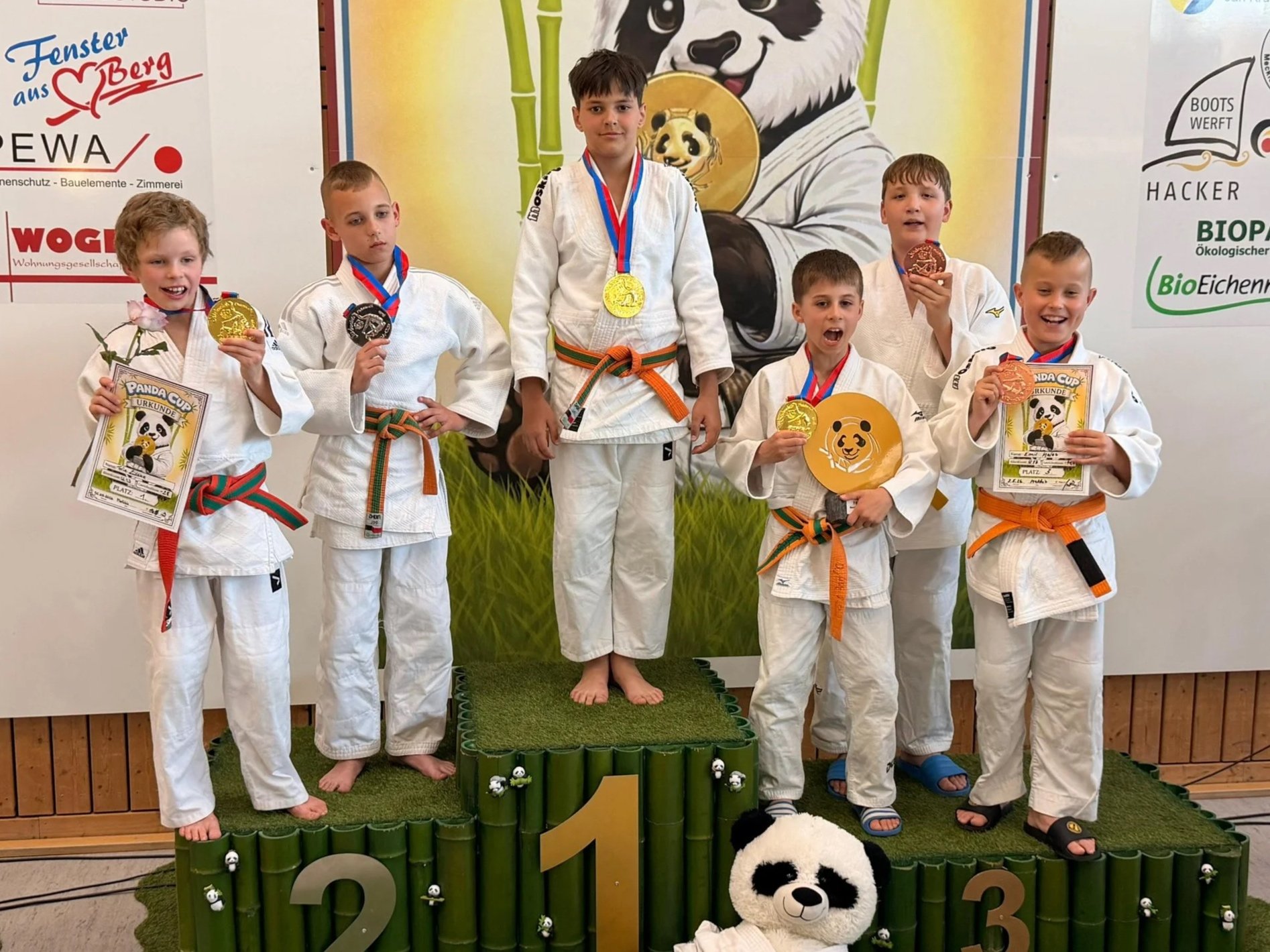 Panda+U13.jpg