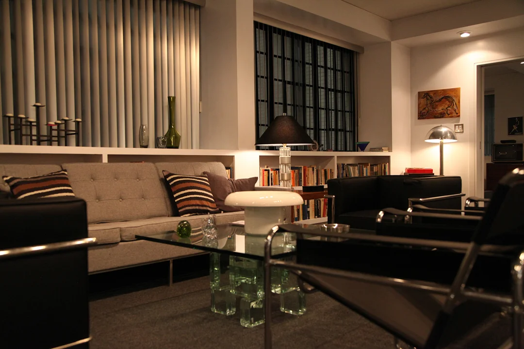 LivingRoom_SeatingArea_o.jpg