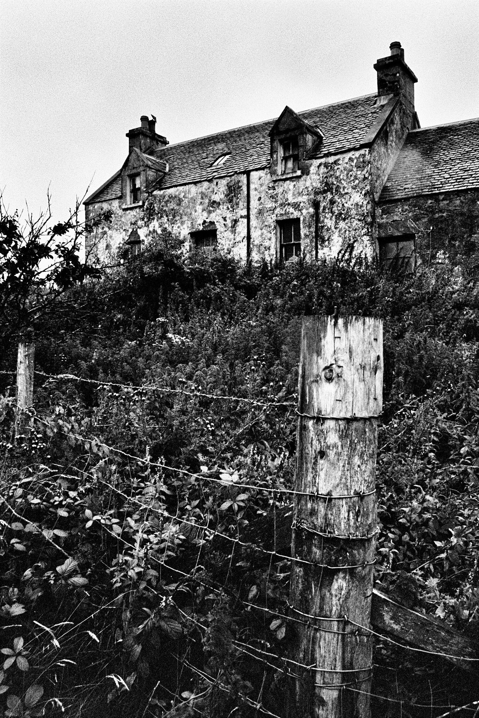  Derelict House at the Old Port, Lochmaddy, North Uist, 2018 