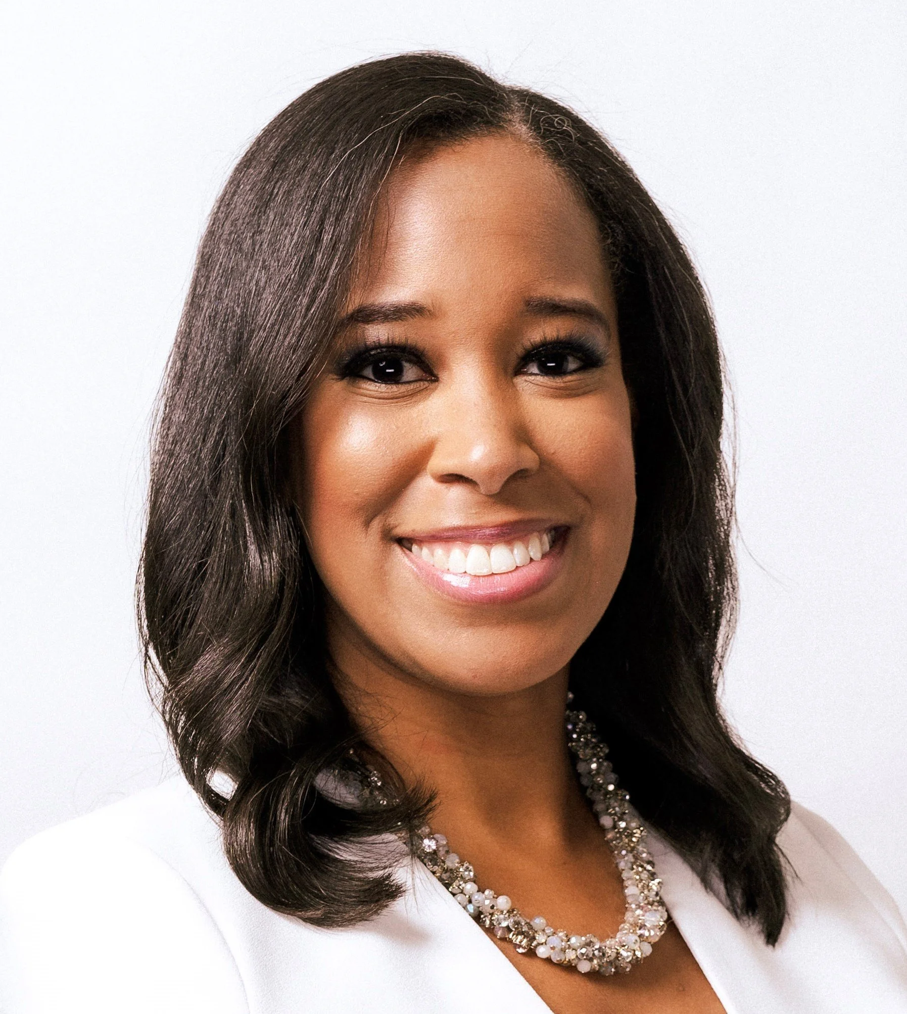 Creating a Positive and Growth Minded Company Culture with Nicole White CLO of Avison Young