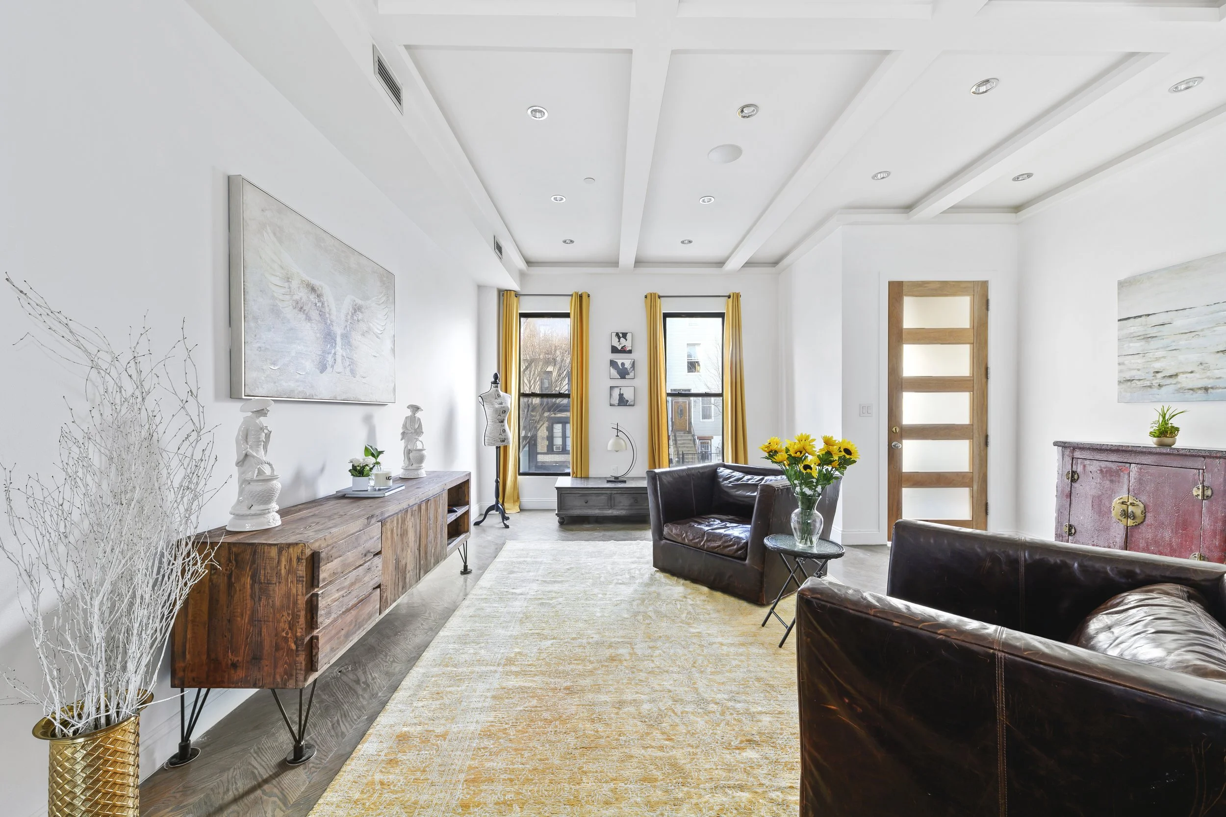 274akosciuszkostreet-bedford-stuyvesantnewyork_sarah_radafshar_douglaselliman_photography_87264737_high_res.JPG