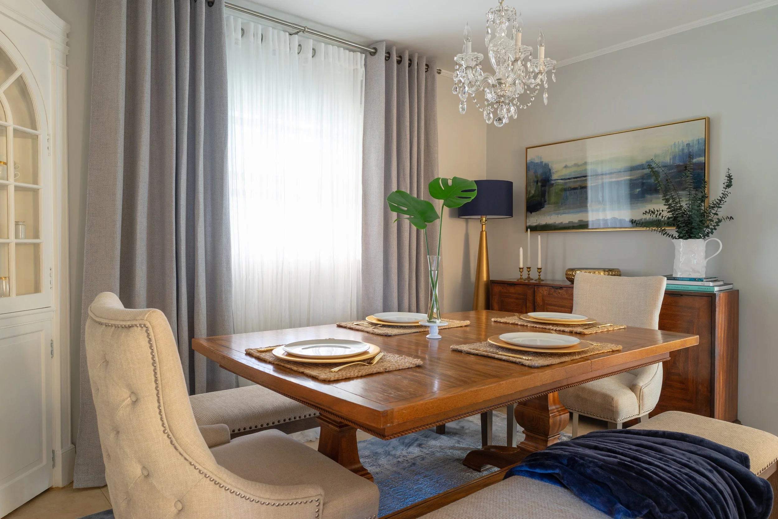 Living Room.jpg