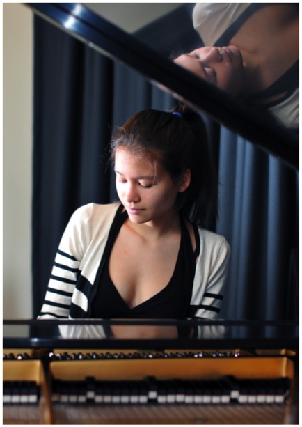 Photo: Dale Rothenberg (Front Page Photo: Jonghyuk Lee)