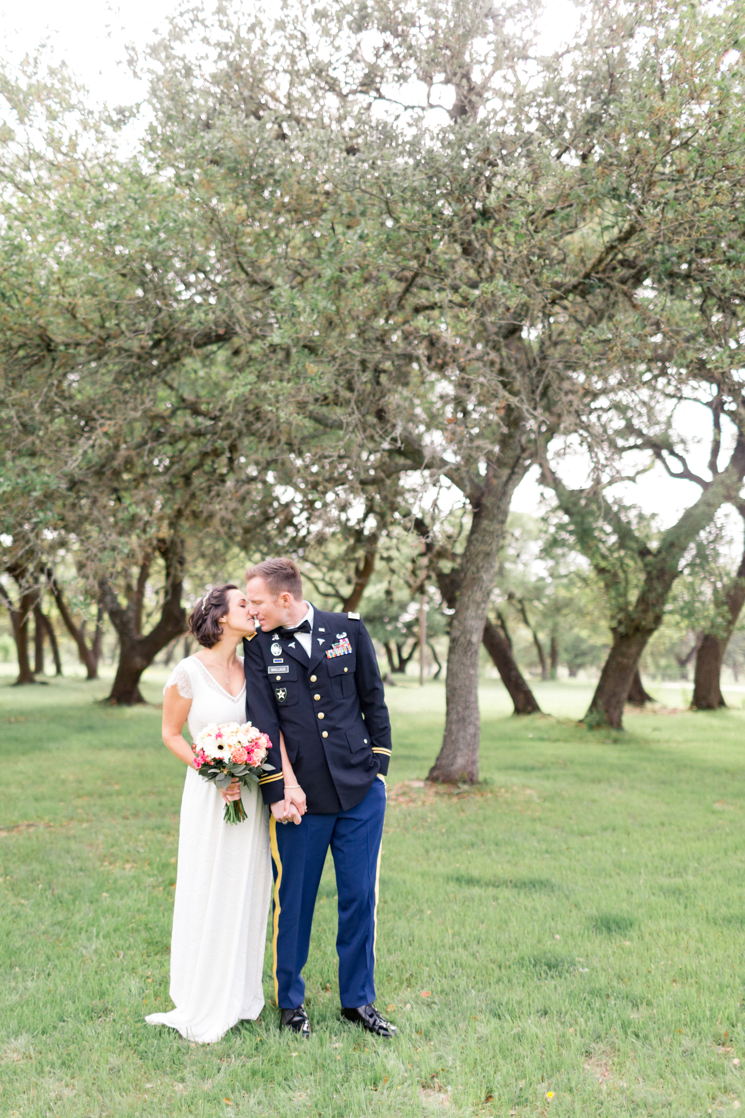 San Antonio Texas Wedding Engagement Photographer Photography Hill Country Oaks At Boerne Spring Wedding San Antonio photographer 37