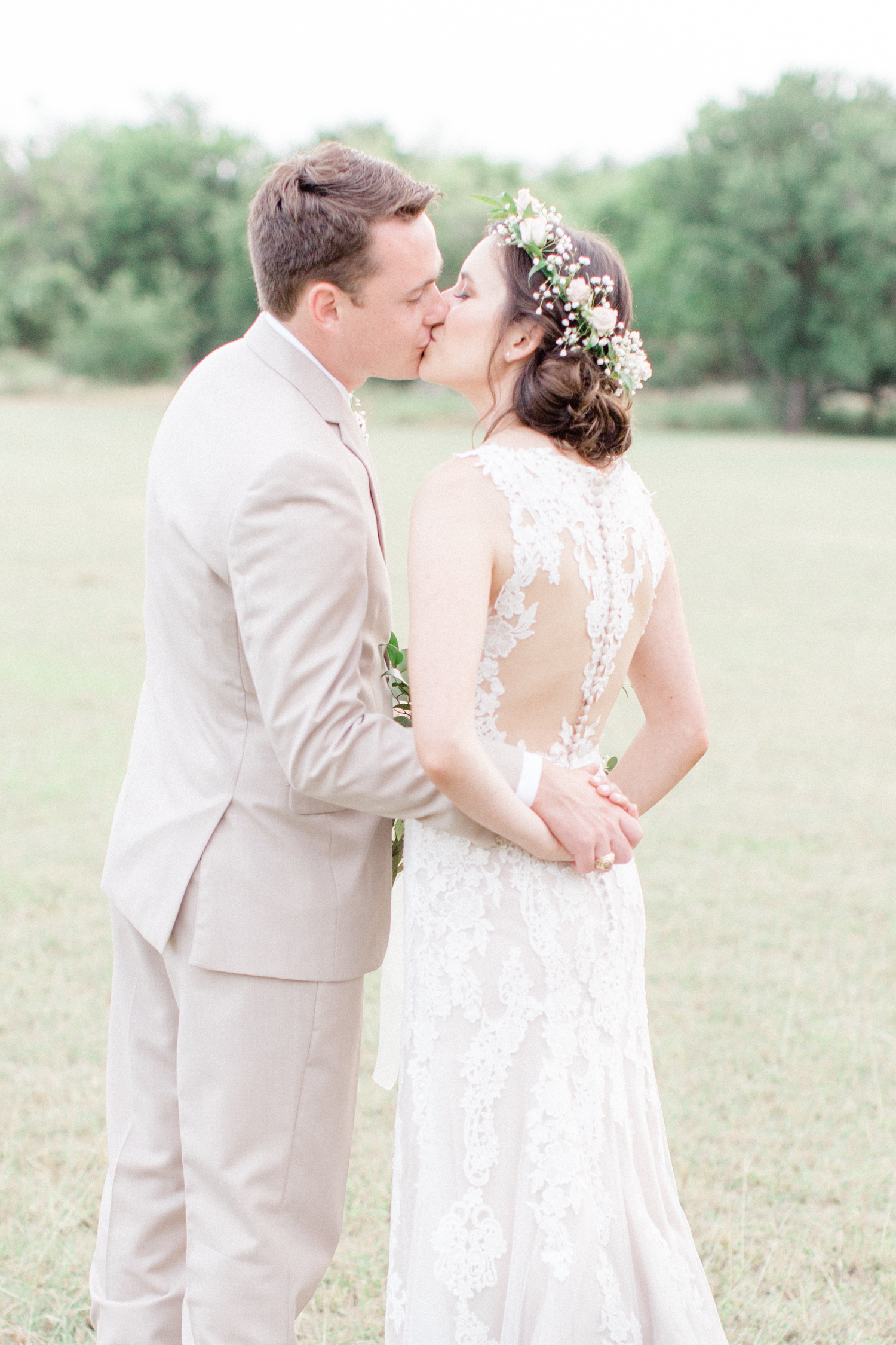 San Antonio Texas Wedding Engagement Photographer Photography Hill Country Texas Old Town Red Bud Hall Summer Blush Ivory Tan Rustic Classic Elegant Wedding San Antonio Austin Texas photographer 64