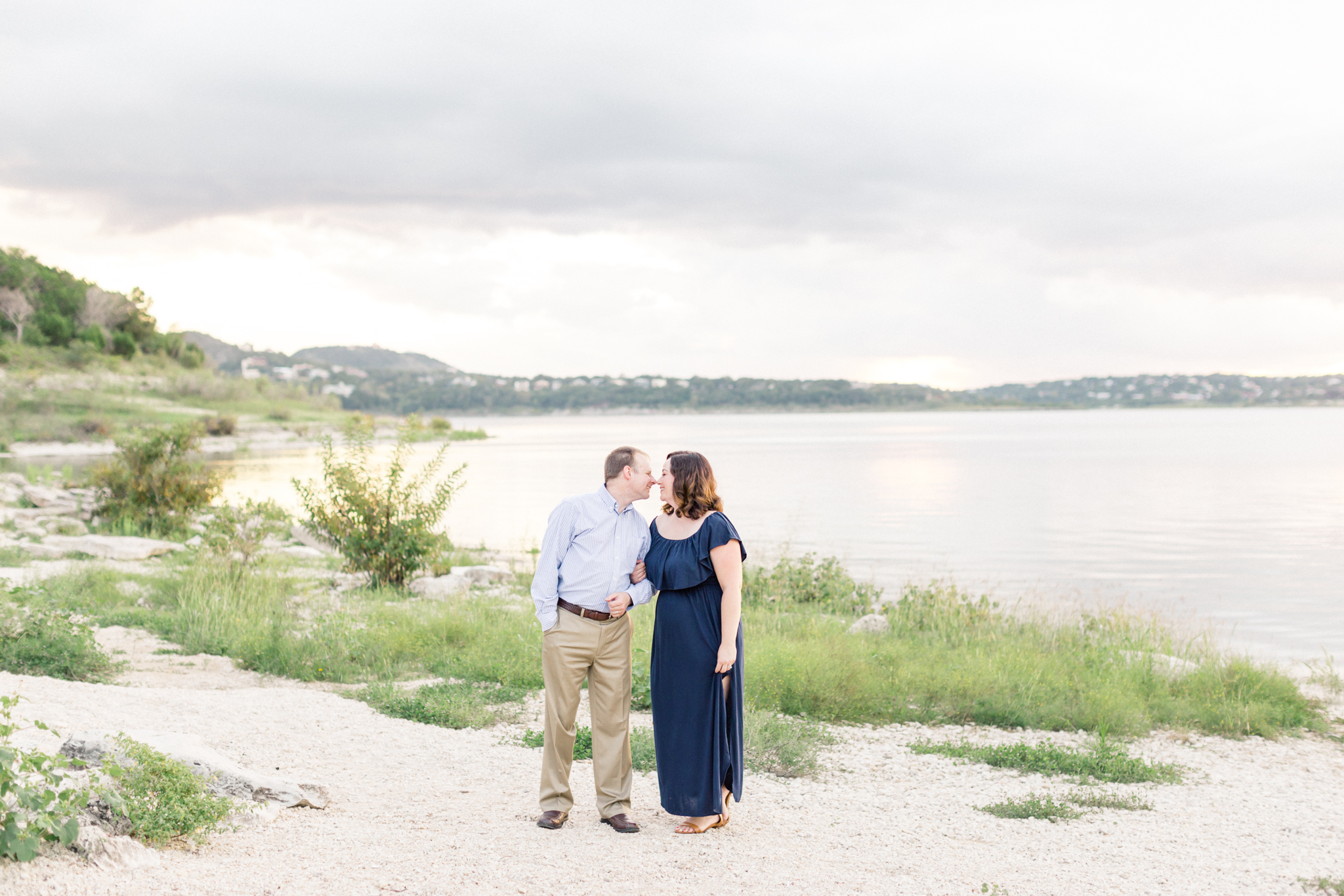 San Antonio Austin Tx Texas Hill Country Canyon Lake Overlook Park Session Wedding Engagement Anniversary Photographer Engagement Anniversary Photo Session Pictures