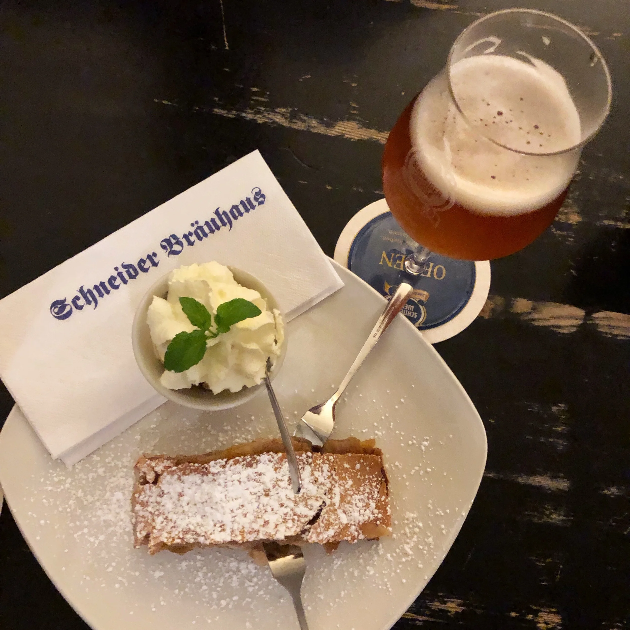 This is the apple strudel dreams are made of (with a side of Nelson Sauvin beer on the side!)
