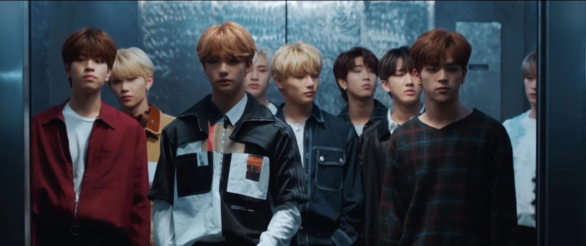 Stray Kids _Clé 2 _ Yellow Wood_ Trailer 0-58 screenshot.png