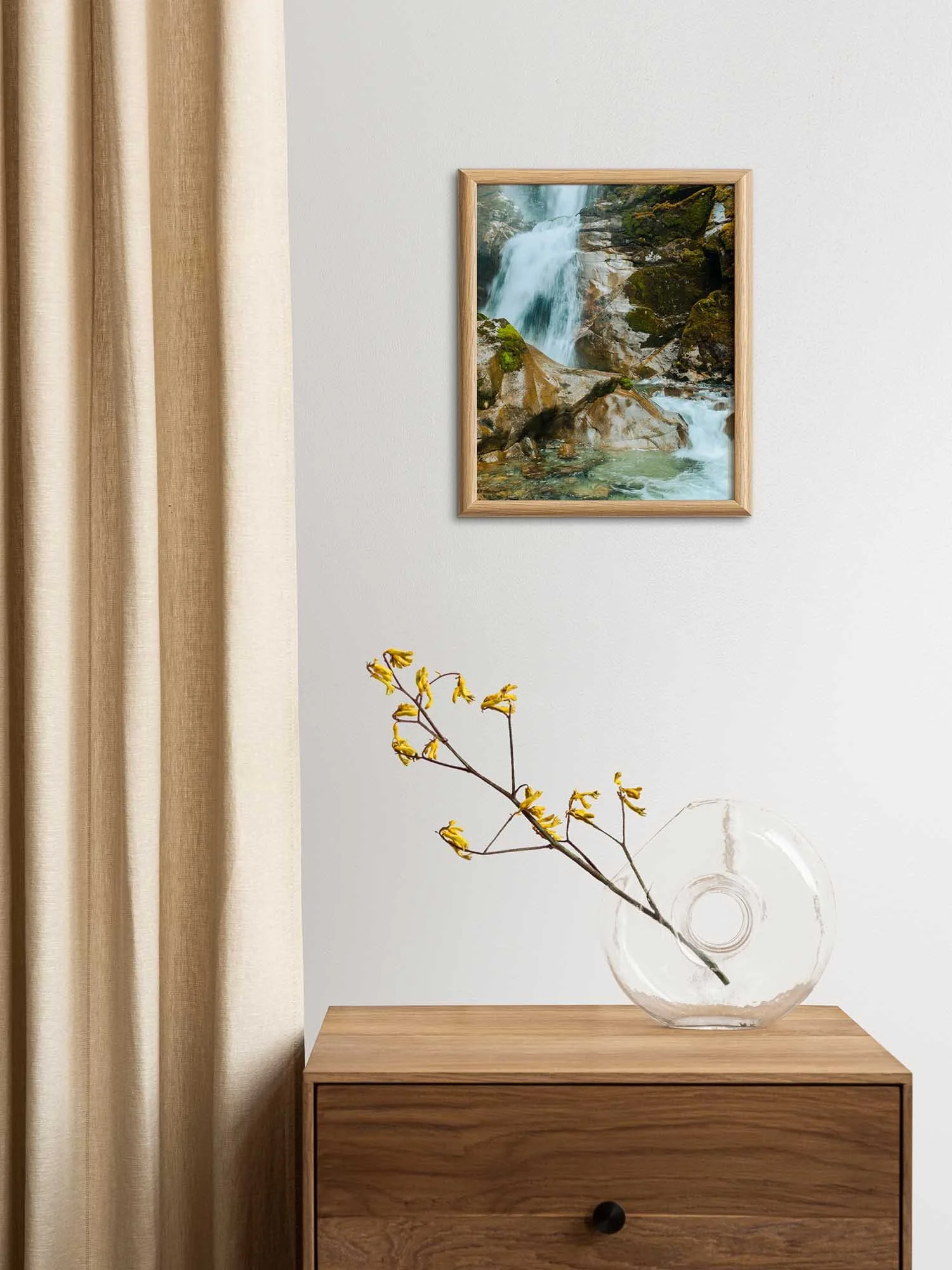 _DSF2906-Enhanced_web - Small_Wall_Mockup_1_webS.jpg