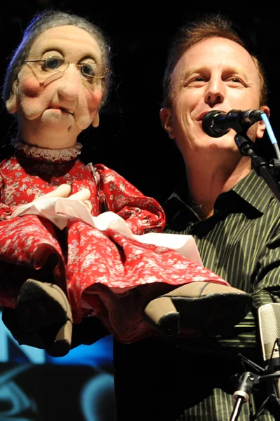Lee-at-Ryman-4.jpg
