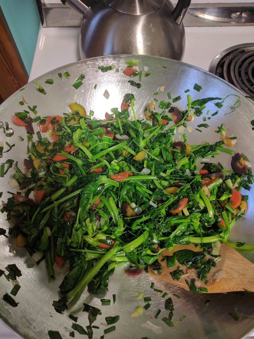 Om nom nom... All done! I seasoned it with a little soy sauce and fish sauce.