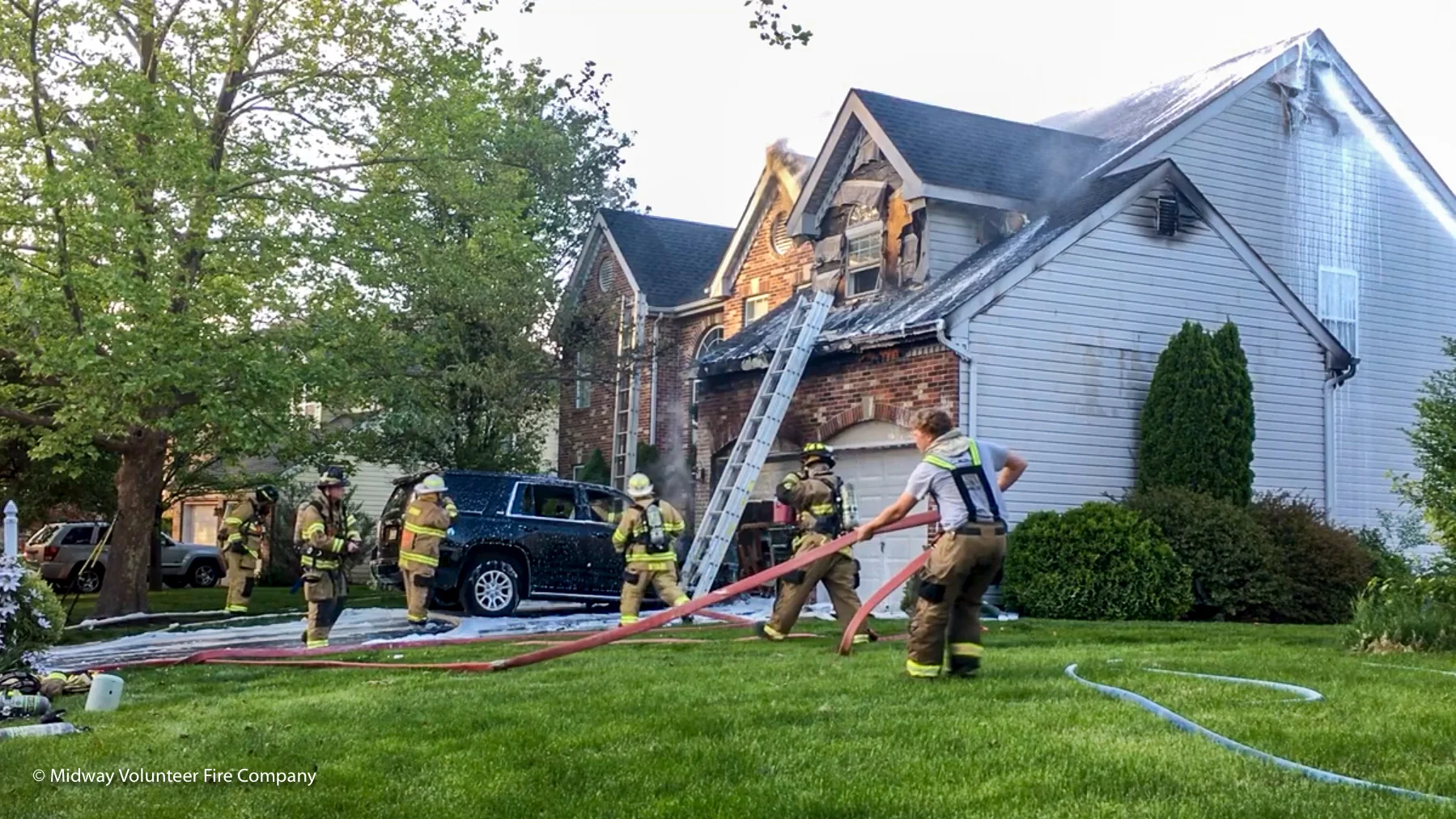 2019.05.16 - At 6:43 Midway Volunteer Fire Company responded to the report of an auto and dwelling fire on Daystar Drive in Buckingham Township. Assisting with the call were fire crews from Doylestown and Point Pleasant. There were no injuries reported by residents or first responders. Both the home and auto were damaged. The Buckingham Township Fire Marshal is investigating the source of the fire.