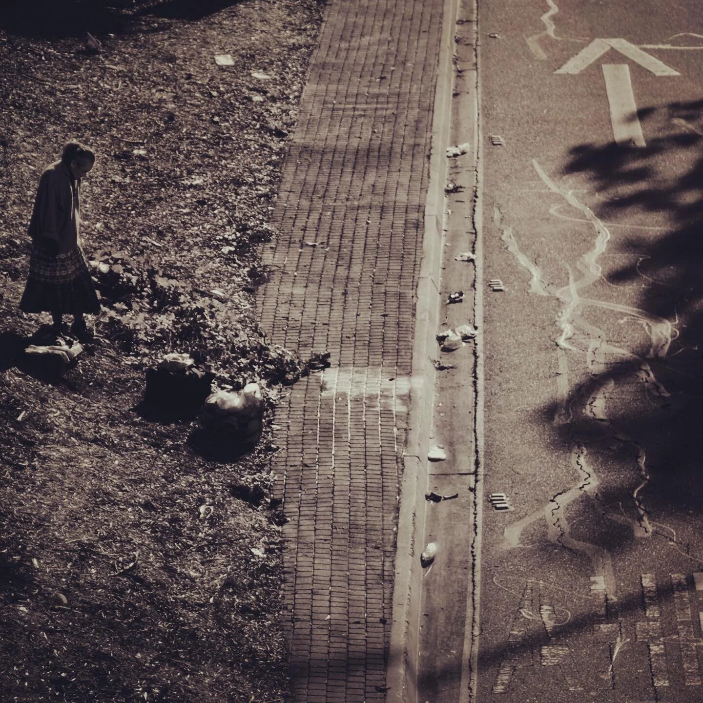 Once Lost

Pentax K-5IIs smc-m 85 f2 Lens

#pentax #bnw_greatshots  #losangelesphotographer #streetphotography #streetphotographer #blacknwhite_perfection #cityscape #urbanlandscape