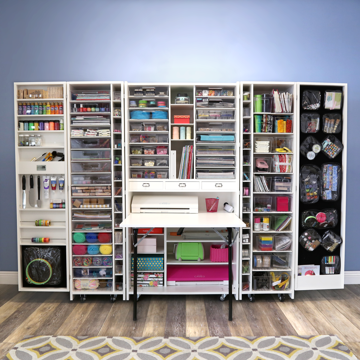 4 - WorkBox_White_NoCrown_Staged_6ef20343-2c25-4f2e-8800-09b1226e1c0e.png