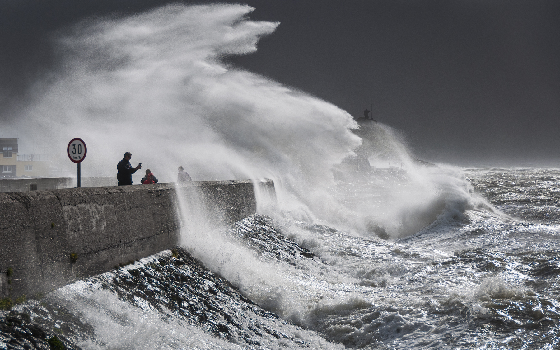 Ophelia - Eye of the Storm