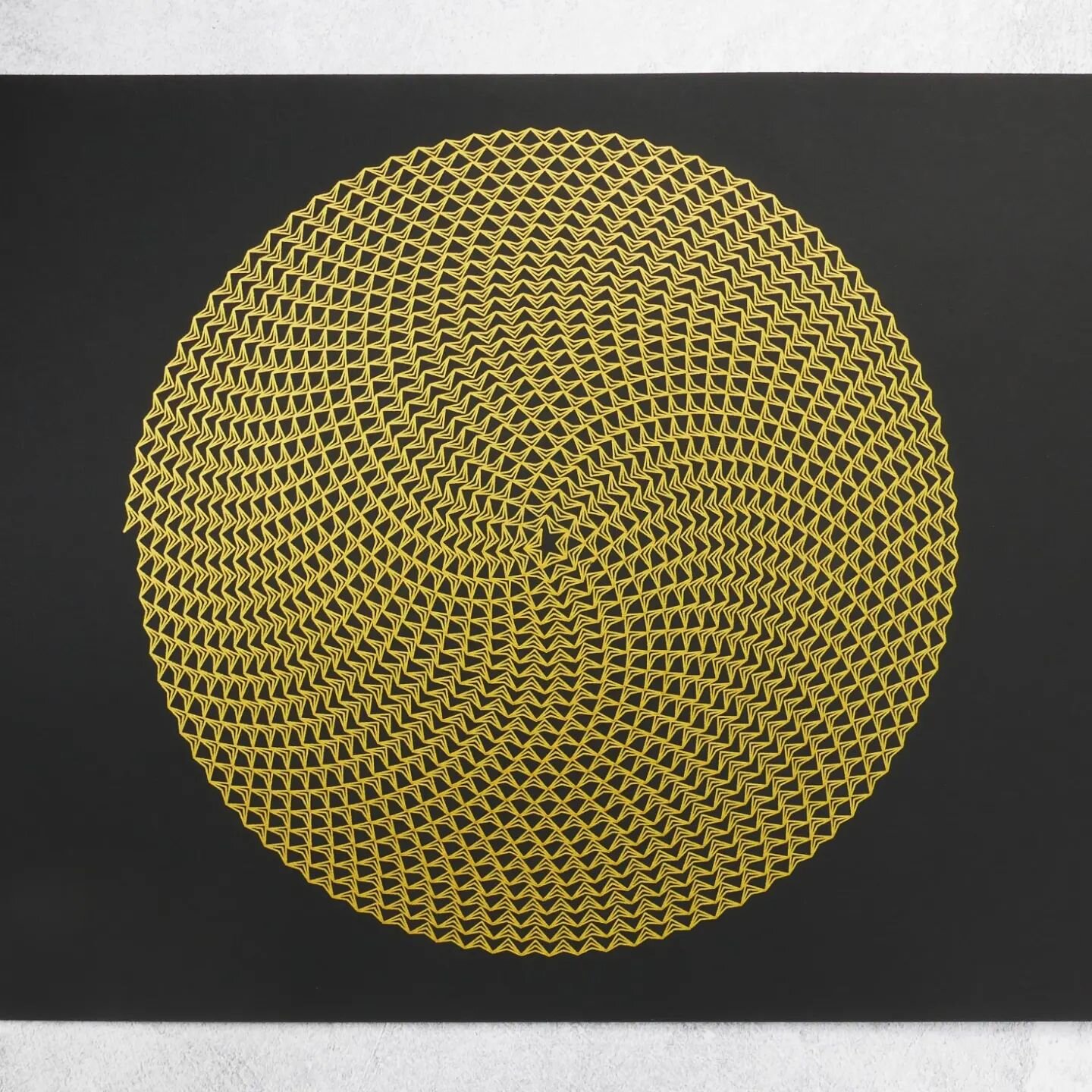 Final in the Vortex series for now.
A more geometrical and angular aesthetic, a spiralling triangular tessellation.

Each curve is drawn twice to maximise the shining golden colour. 

.
420 x 297mm
Gold on Black
Signo UM-153 on Fabriano Black Black 3