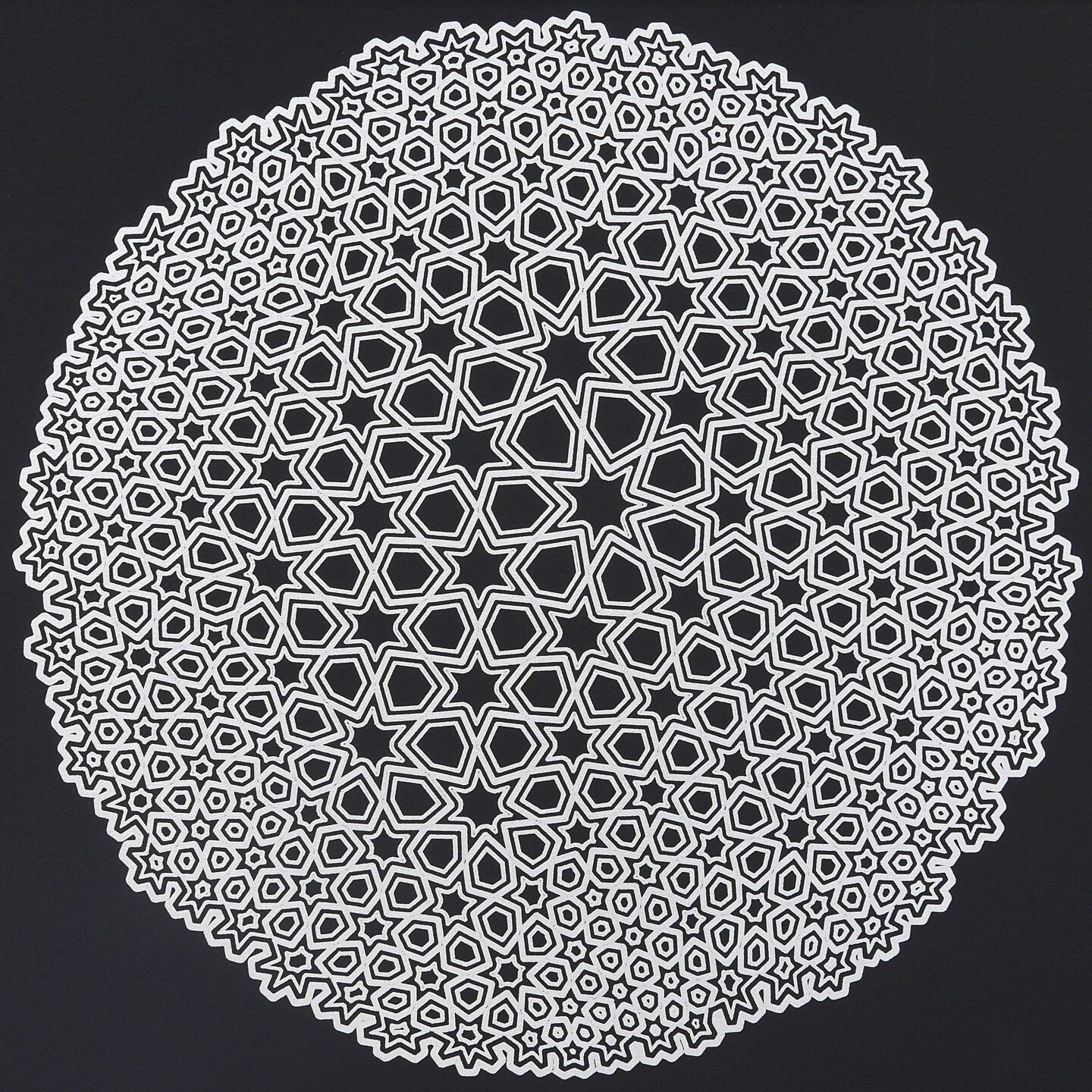 Emergent Islamic Tessellations 03

A much more bold and high contrast interpretation of the organic Islamic patterns. Capturing the self similar repetition and geometric rules of Islamic tessellations in a seamless and flowing non-linear pattern.
.
4