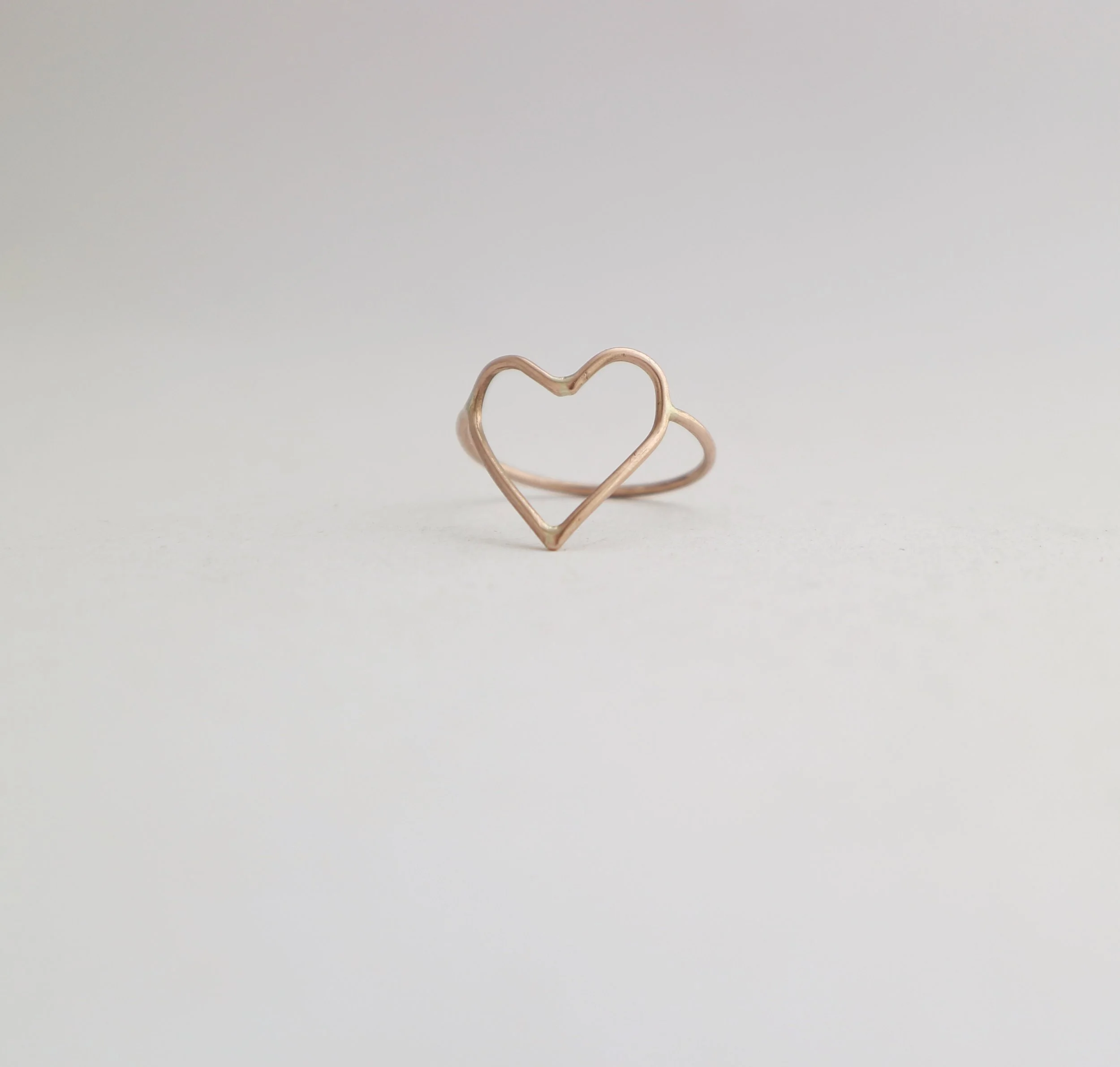 loveheart wire ring gold 2.jpg