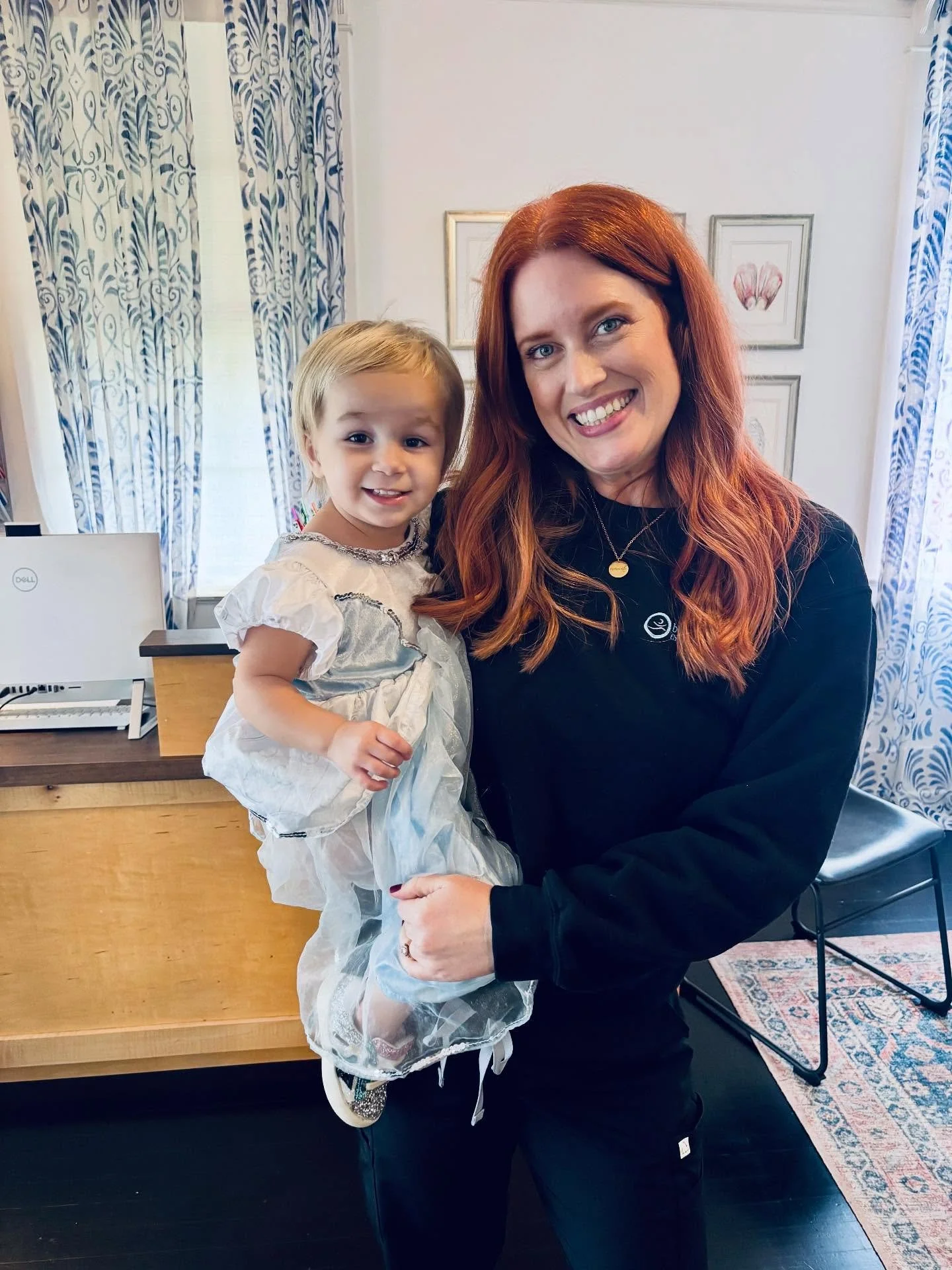 🎃👻💀We had some awfully cute trick or treaters come in for therapy this week! 🎃👻💀 #bodyworksbetter #trickortreat #itsybitsyspiders