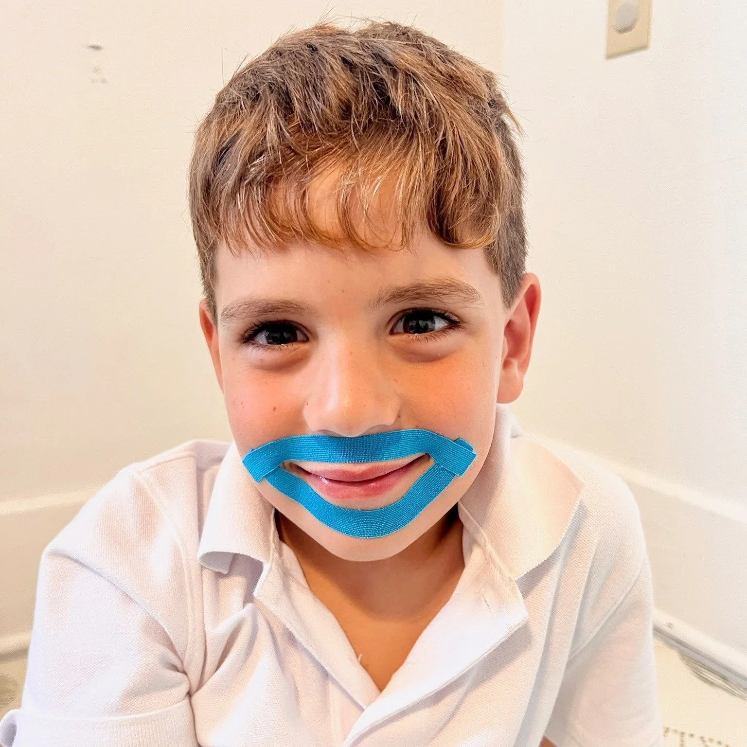 👅 Quick check-in: Where is your tongue resting right now?

Most people don&rsquo;t realize this, but the ideal resting position for the tongue is gently suctioned to the roof of the mouth, with the tip resting just behind the top front teeth (not pu