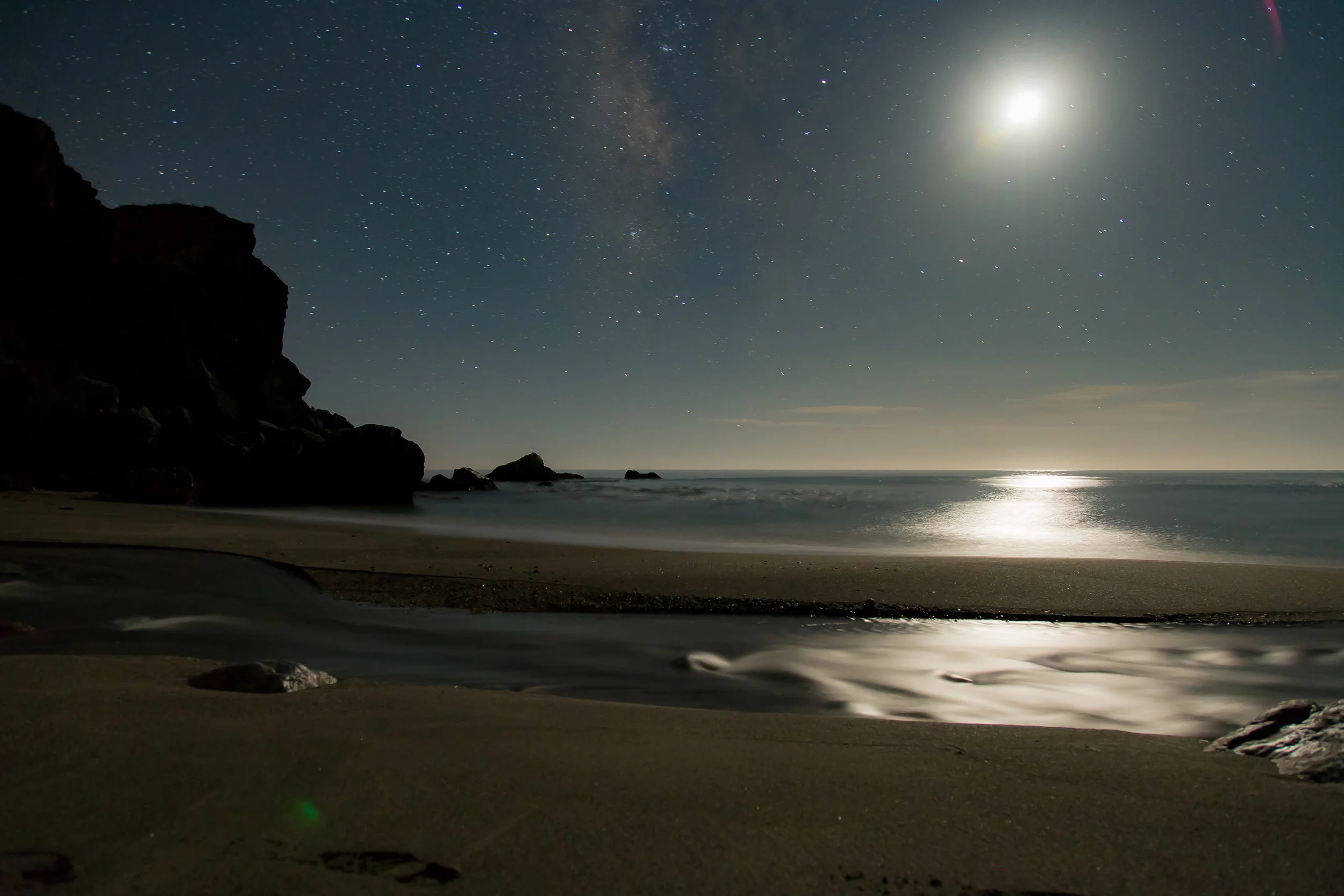 moonset big sur.jpg