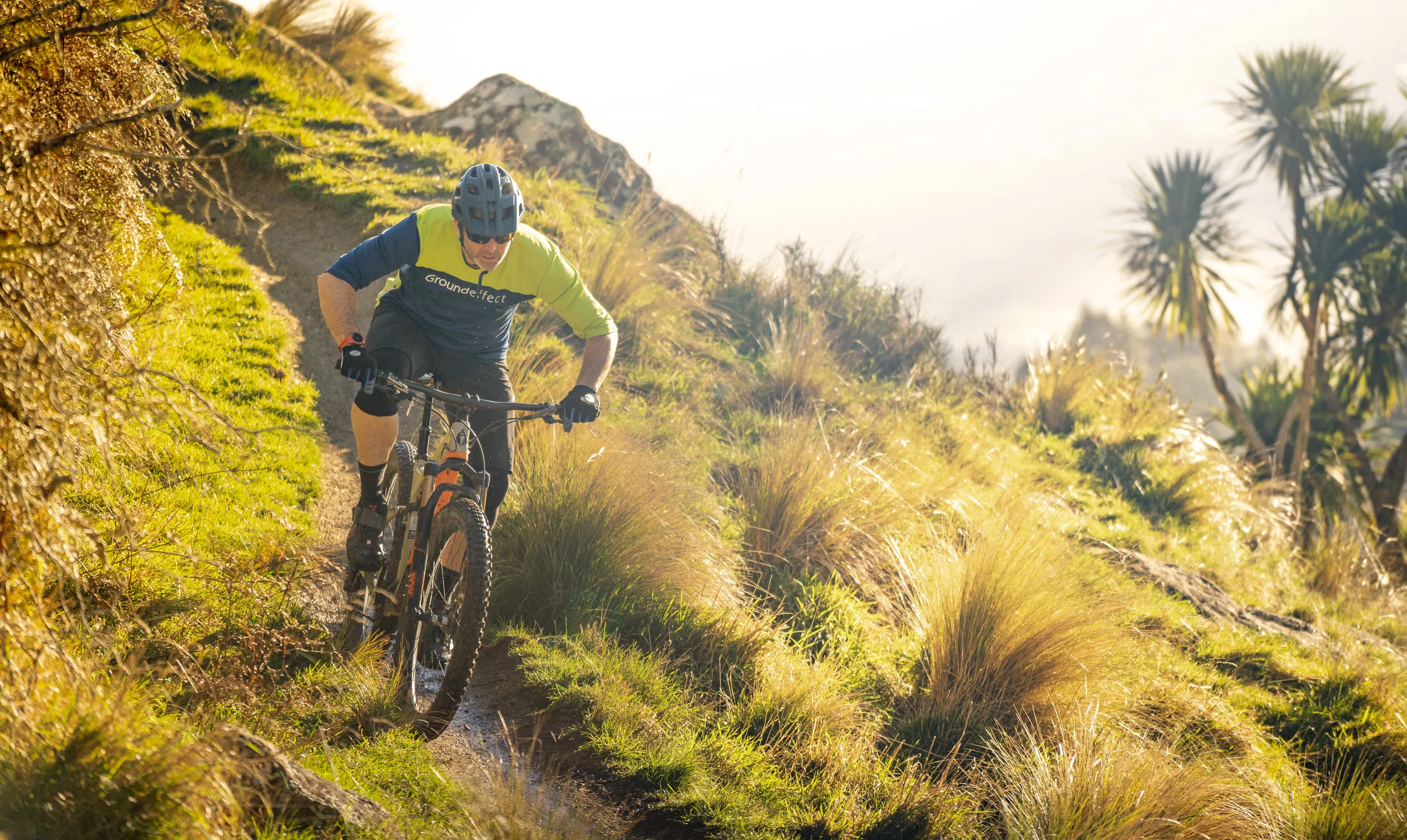A mix of natural and synthetic fibers make up the Neapolitan trail top. pic by @extremekidproductions