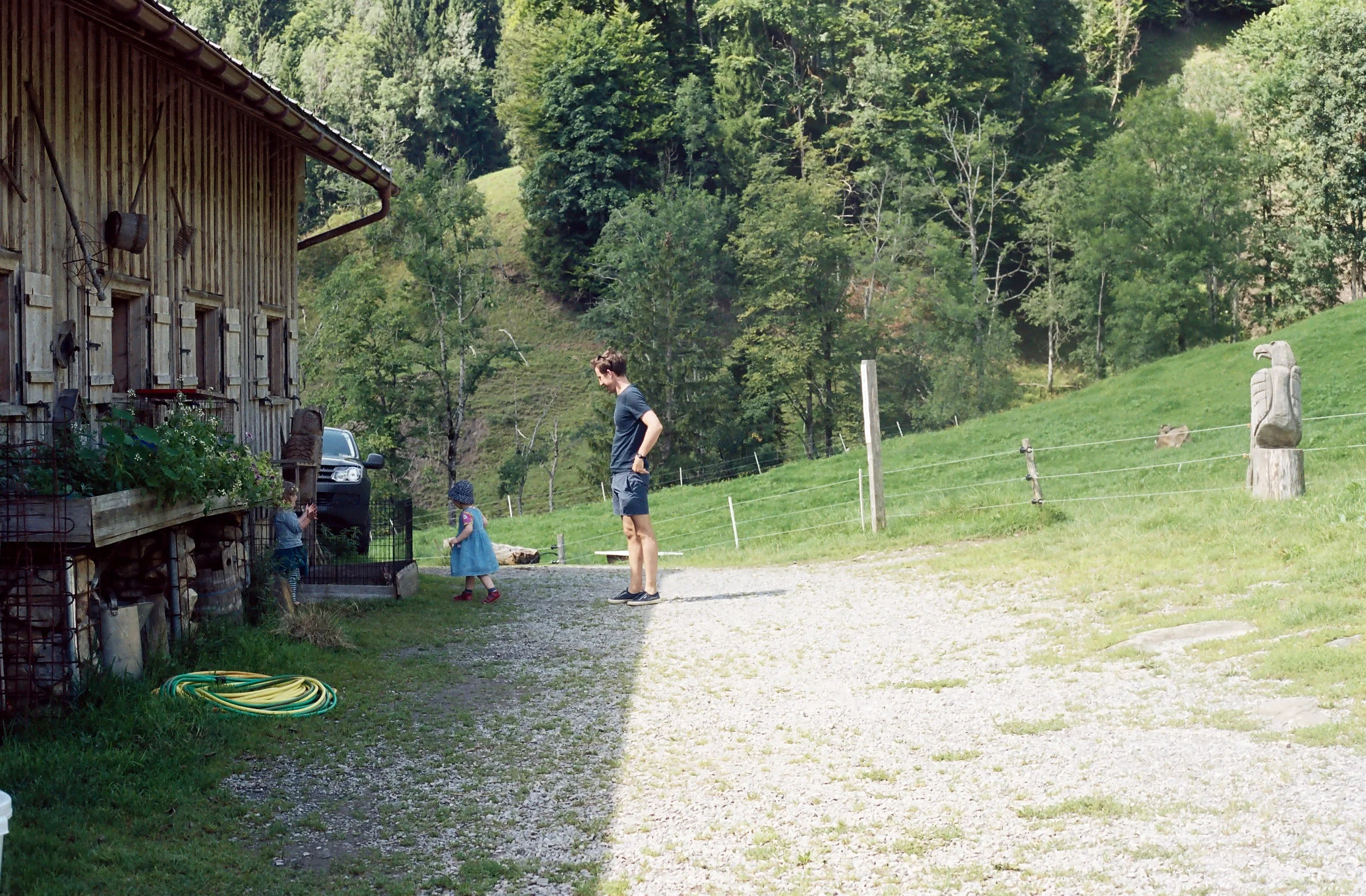 r001-005.jpg
